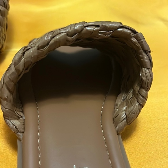 Nine West slip on brown woven sandals, new - Picture 4 of 8